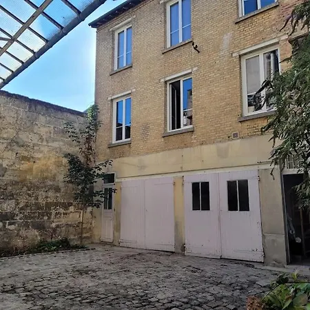 Cosy Apartment *